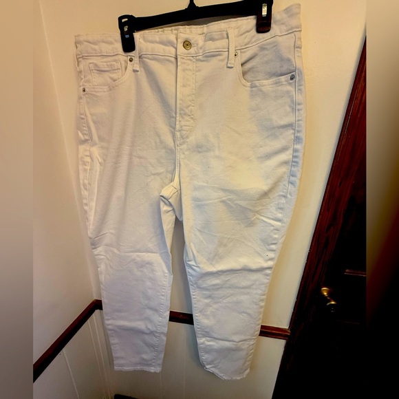 Old Navy O.G. Straight white jeans size 18 NWOT - Picture 1 of 3